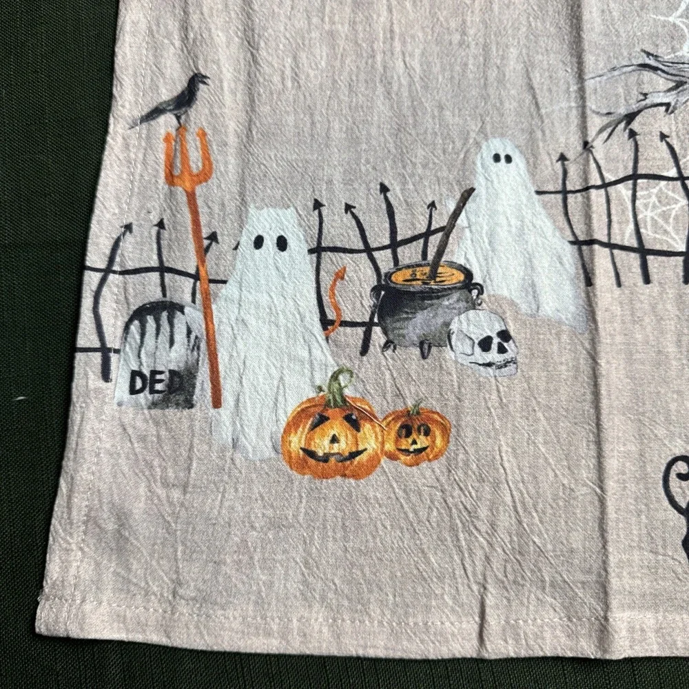 Pottery Barn Scary Squad Kitchen Tea‎ Towel Ghosts Pumpkins Halloween Kids Teen